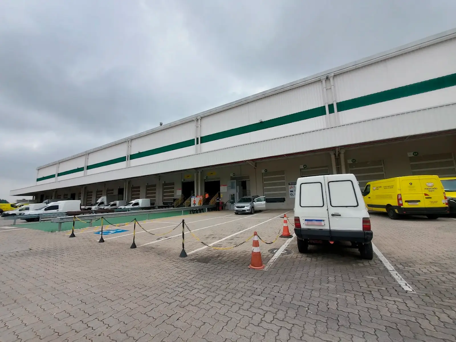 Galpão industrial reformado pela Synax em São Paulo