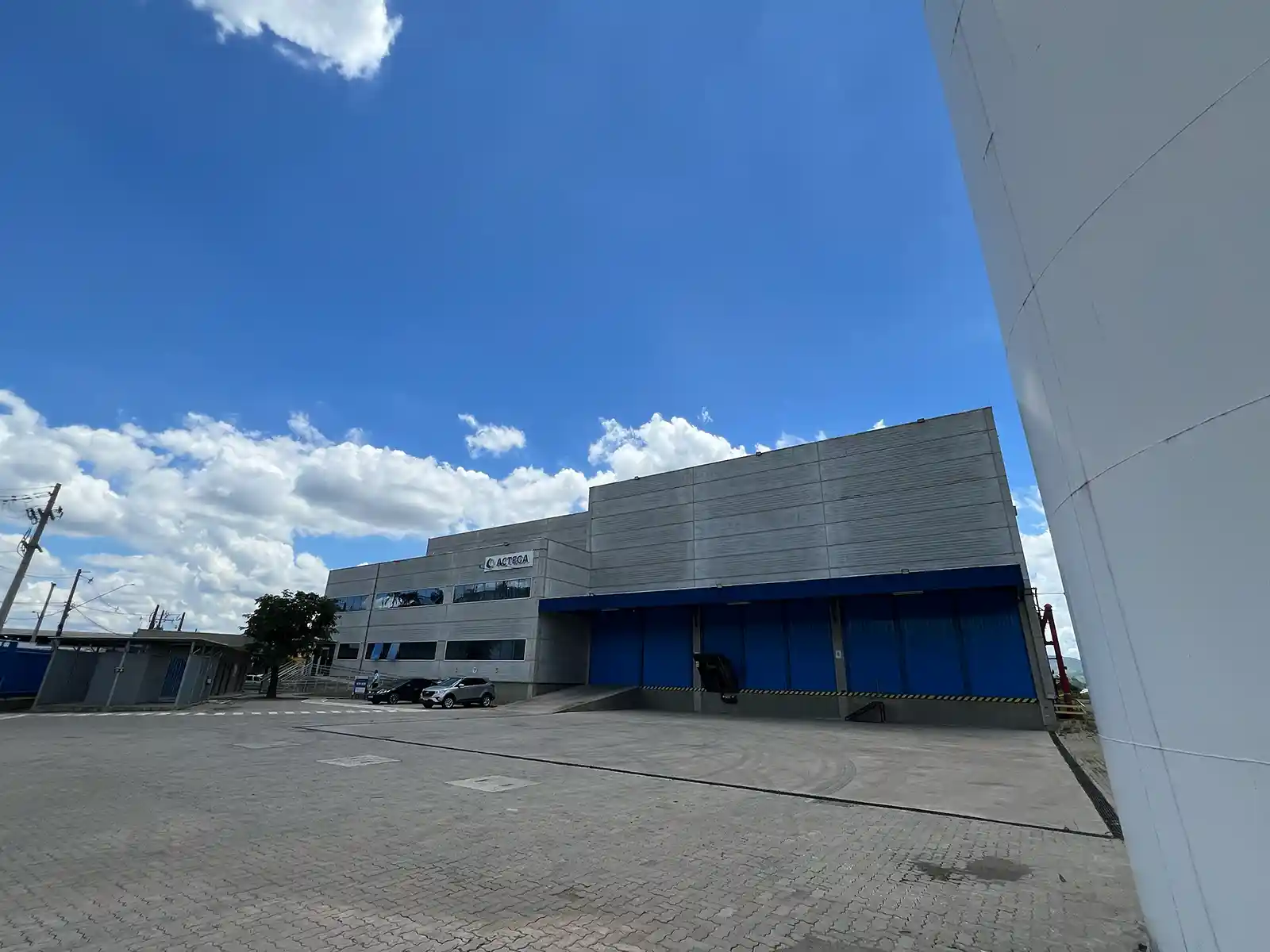 Adequação técnica em planta industrial executada pela Synax